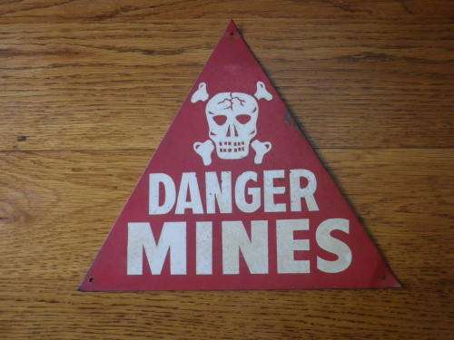 RHODESIAN -  MINEFIELD DANGER SIGN - FROM VICTORIA FALLS CORDON SANITAIRE    (2245)