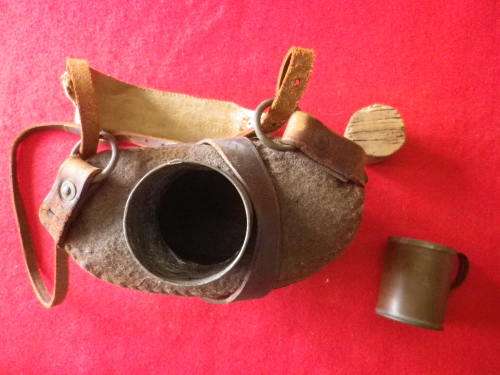 RHODESIAN WW2 MEDICS WATER BOTTLE WITH ORIGINAL COPPER CUP - SCARCE SEE BELOW     (2241)