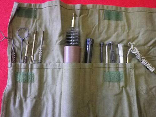 SADF - R4 RIFLE CLEANING KIT - COMPLETE    (4243)
