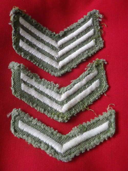 RHODESIAN ARMY - SET OF COMBAT STRIPES - L/CPL , CPL, SGT           (3649)