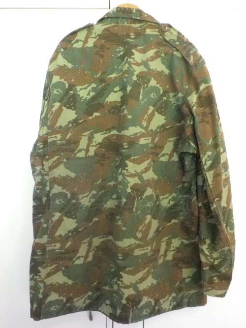 SADF - 32 BATTALION SUMMER PATT. CAMO JACKET + DRAWSTRING  - SCARCE-  SIZE M.                 (6679)