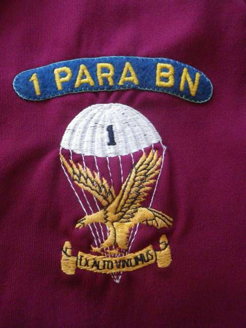 SADF - 1 PARACHUTE BATTALION TRACK SUIT - MADE TRACK KING - SIZE XL- INSCRIBED   (6719)