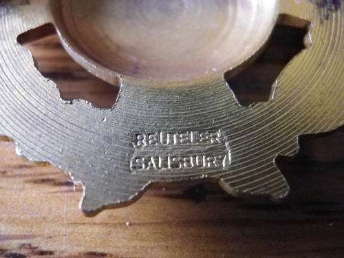 RHODESIAN ARMY - CHAPLAINS BRASS CAP BADGE  - MADE REUTELER + BACKING               (2295)