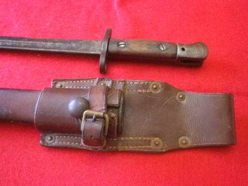 BRITISH LEE ENFIELD NO 1 .303 BAYONET P1907 MADE WILKINSON + SCABBARD + LEATHER FROG (WW2)  (4364)