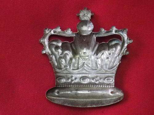 GREAT BRITAIN - QVC BRASS BADGE - POSSIBLY FOR HELMET 4 PRONGS CUT OFF WIDTH 51mm HEIGHT 56mm (2312)