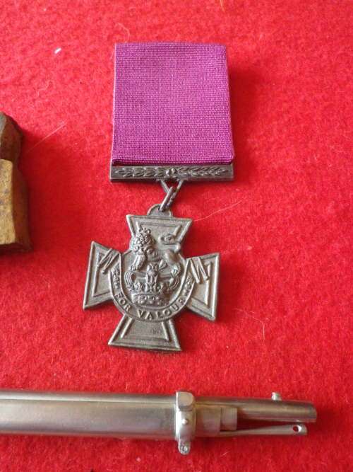 ANGLO ZULU WAR LOT OF COMMEMORATIVE ITEMS - SEE FULL DESCRIPTION BELOW                        (6880)