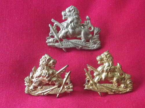 RHODESIA BSAP - BRASS CAP + FACING COLLAR BADGES - 1949-1971   (4453)