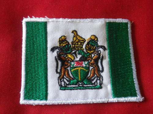 RHODESIAN EMBROIDERED FLAG FOR SEW ON - HAS MOUNTING RESIDUE  -  SIZE 67mm X 51mm  (2351)