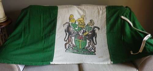 RHODESIAN FULL SIZE FLAG - NO LABEL - MINOR DISCOLOURATION + MOUNTING RESIDUE 195x87cm    (3783)