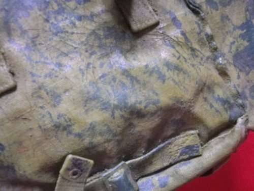 RHODESIAN ARMY - GREEN CANVAS BACK PACK - CAMO PAINTED - INSCRIBED - HARDENED WHERE PAINTED (4541)