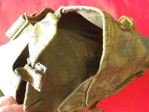 RHODESIAN ARMY - GREEN CANVAS BACK PACK - CAMO PAINTED - INSCRIBED - HARDENED WHERE PAINTED (4541)