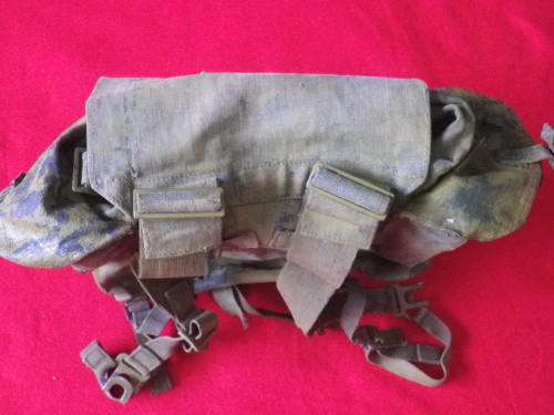 RHODESIAN ARMY - GREEN CANVAS BACK PACK - CAMO PAINTED - INSCRIBED - HARDENED WHERE PAINTED (4541)