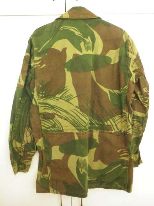 RHODESIAN CAMO JACKET - HAS ZIP POUCH. MISSING DRAWSTRING- SIZE 2 - INSCRIBED                 (7101)