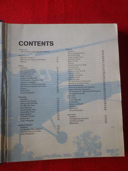 `SAS RHODESIA ` BY PITTAWAY and FOURIE - HC   319 Pgs  HAS SOME DAMAGE TO SPINE   (7122)
