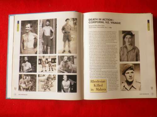 `SAS RHODESIA ` BY PITTAWAY and FOURIE - HC   319 Pgs  HAS SOME DAMAGE TO SPINE   (7122)