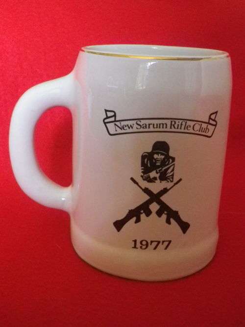 RHODESIA - BSAP - HATFIELD PR + NEW SERUM RIFLE CLUBS, MUG  1977    (1041)