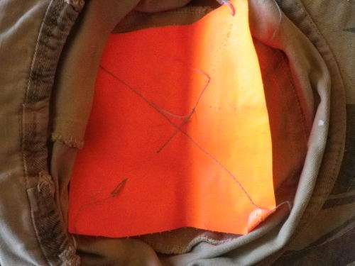 RHODESIAN ARMY - CAMMO CAP WITH DAYGLO INNER LINING - RIM 61cm/24" LARGE   (3819)