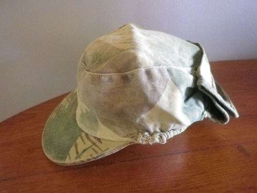 RHODESIAN ARMY - CAMMO CAP WITH DAYGLO INNER LINING - RIM 61cm/24" LARGE   (3819)