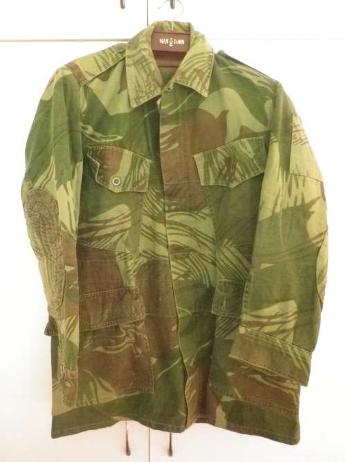 RHODESIAN ARMY - CAMMO JACKET -SIZE 2 - INSCRIBED - SCARCE "GREEN BASE COLOUR" -BACK ZIP POCKET