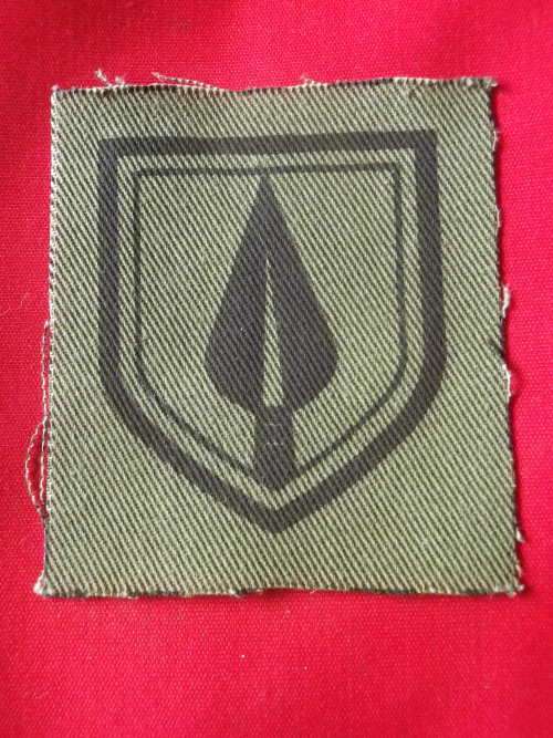 RHODESIAN ARMY  - SFA PFUMO RE VANHU SHOULDER PATCH    (7326)