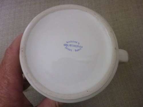 RHODESIAN BUSH WAR - OP HURRICANE - 1977   "ADVICE TO EVERY TERRORIST" MUG    MADE NORBEL  (505)