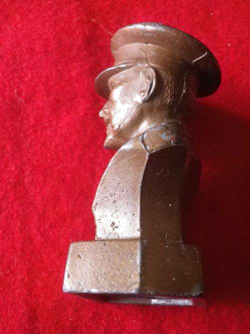 GB/SA - MINI BUST OF GEN. SMUTS - MEMBER OF BRITISH WAR CABINET + PRESIDENT OF UNION OF SA (534)