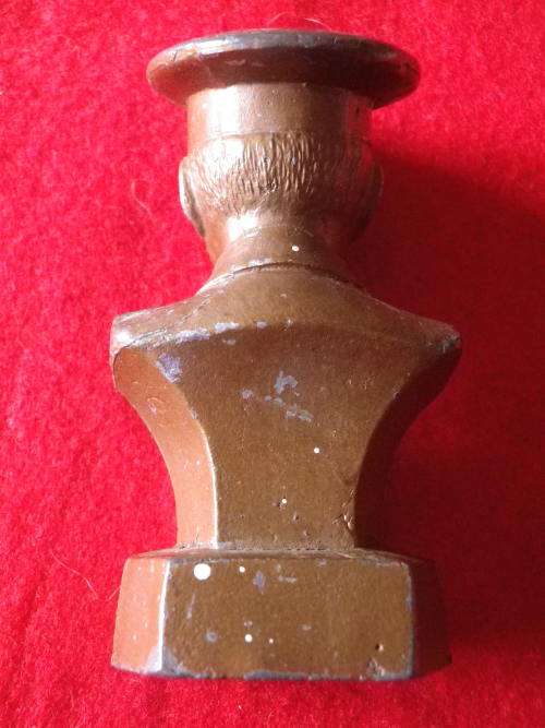 GB/SA - MINI BUST OF GEN. SMUTS - MEMBER OF BRITISH WAR CABINET + PRESIDENT OF UNION OF SA (534)