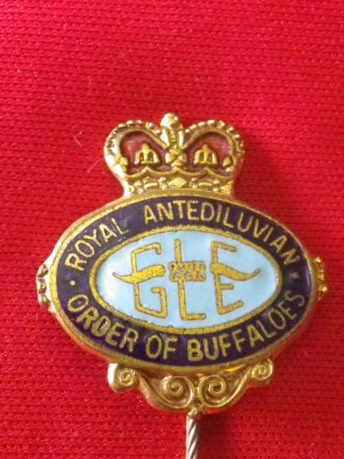 LOT MASONS ? BADGES - INC "ORDER OF THE BUFFALOES" LAPEL PIN  (531)