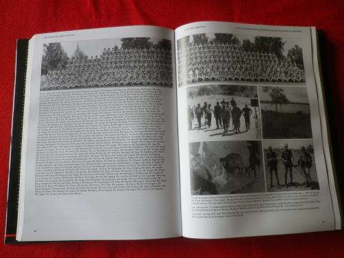 "RHODESIA REGT 1899-1981" BY BAXTER, BOMFORD & VAN TONDER ET AL. HC + DC 596 Pgs.  (1008)