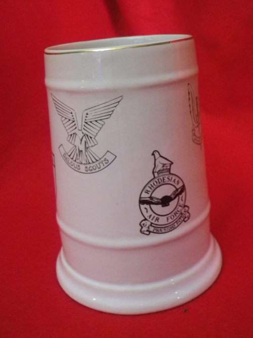 RHODESIAN MUG - SOME ARMY UNITS + AIR FORCE + BSAP - MADE WILLSGROVE    (564)