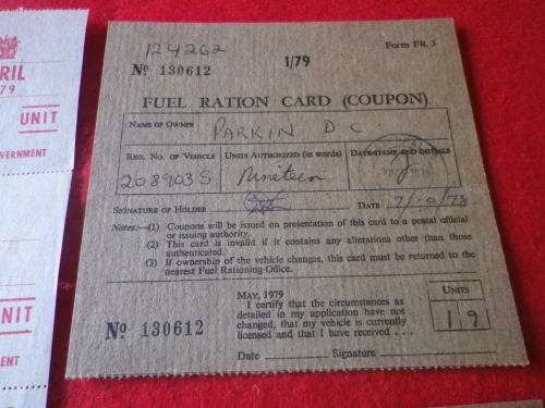 RHODESIA - TOURISM PAMPHLET RE RATION COUPONS + 1 & 5 UNIT COUPONS + 2 X FUEL RATION CARDS    (3864)