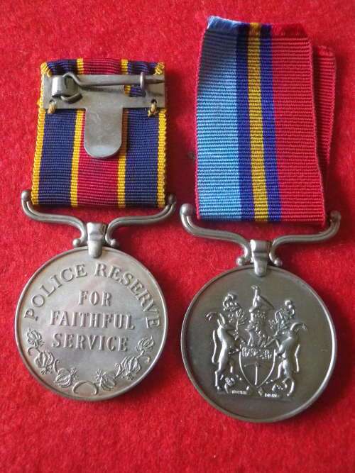 RHODESIAN PAIR MEDALS + DOG TAG + PHOTO + SHOULDER TITLE + RESERVIST BADGE + SERVICE HISTORY  (3879)