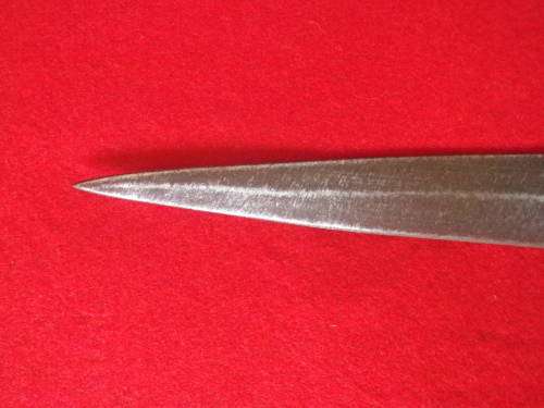 MODERN ZULU SPEAR - CIRCA 1970'S  -  TOTAL LENGTH 132CM - BLADE LENGTH 38CM -GOOD DISPLAY ITEM (7367