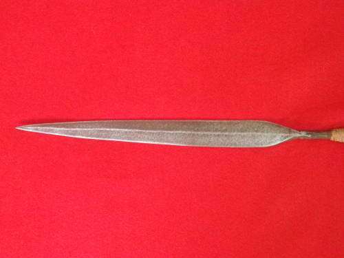 MODERN ZULU SPEAR - CIRCA 1970'S  -  TOTAL LENGTH 132CM - BLADE LENGTH 38CM -GOOD DISPLAY ITEM (7367
