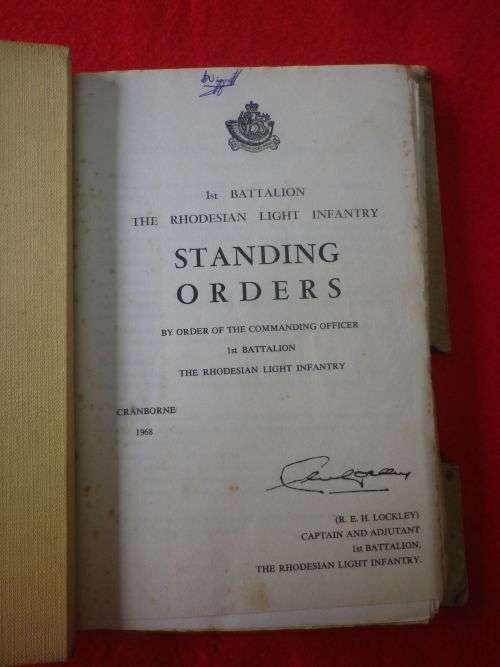RHODESIA- RLI STANDING ORDERS 1968  - INSCRIBED - DAMAGE TO BACK COVER - 226Pgs. - GOOD INFO (3884)