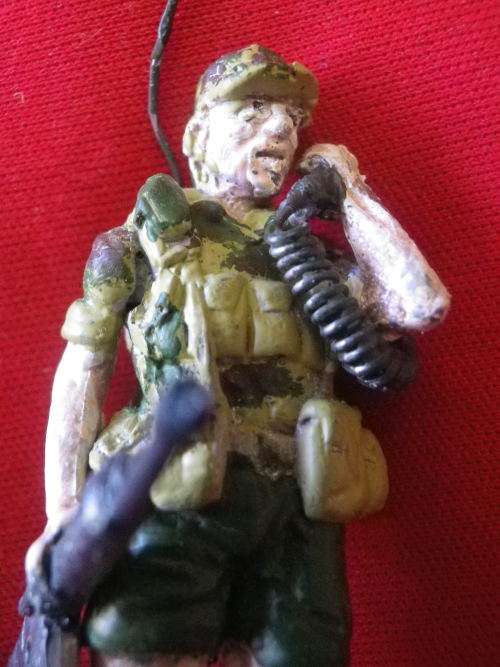 RHODESIAN TROOPIE FIGURINE - RADIO OPERATOR - HEIGHT 62 mm - MADE FRONT LINE     (2382)