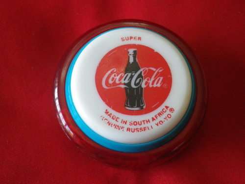 COCA-COLA  GENUINE RUSSELL YOYO WITH ORIGINAL STRING        (2621)