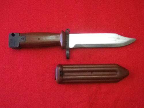 CHINESE KNIFE BAYONET + SCABBARD FOR AK74   - NO WIRE CUTTER MECHANISM    (4629)