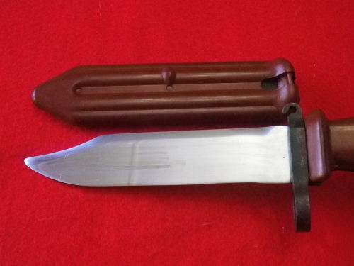 CHINESE KNIFE BAYONET + SCABBARD FOR AK74   - NO WIRE CUTTER MECHANISM    (4629)