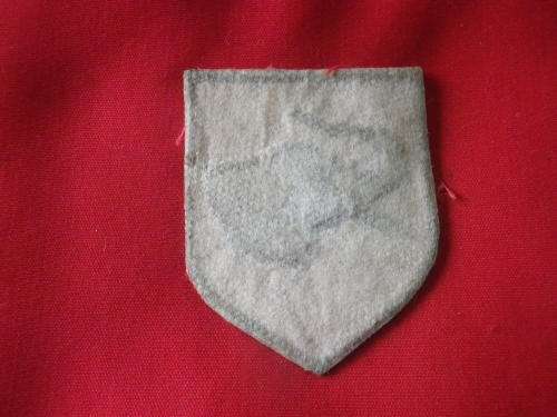 RHODESIAN ARMY - 1 BRIGADE (MATABELELAND)   EMBROIDERED  SHOULDER PATCH.        (7387)