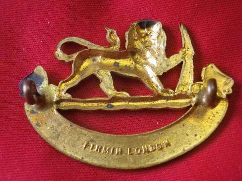 RHODESIAN STAFF CORPS / GENERAL SERVICE BRASS HEADDRESS BADGE WW2 ONWARDS  - MADE FIRMIN  (7474)