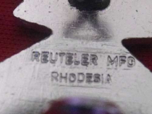 RHODESIA  - SELOUS SCOUTS OR'S ANODISED BERET BADGE - STAMPED REUTELER RHODESIA     (4655)