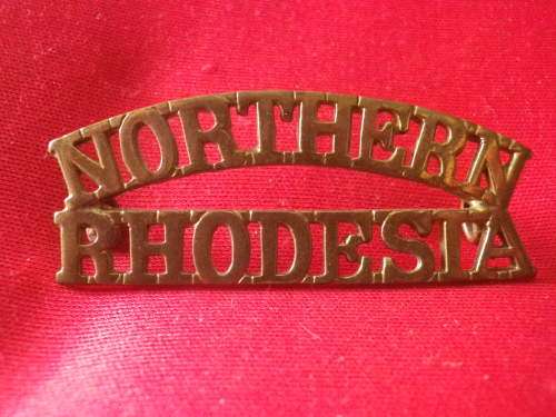 NORTHERN RHODESIA ARMY - BRASS SHOULDER TITLES 1939-1953    (7572)