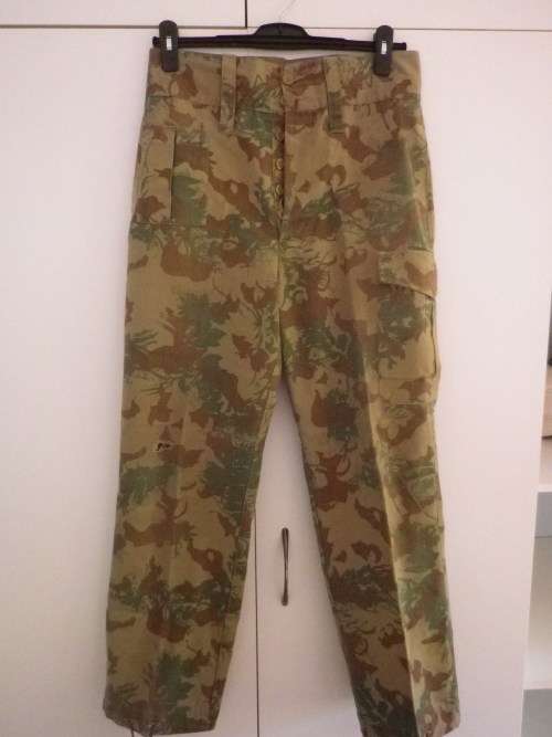 SA POLICE - CAMMO TROUSERS - OBSOLETE - MADE ENSIGN SIZE 87/81 - NOTE HOLE  (4687)