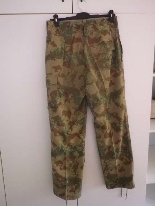 SA POLICE - CAMMO TROUSERS - OBSOLETE - MADE ENSIGN SIZE 87/81 - NOTE HOLE  (4687)