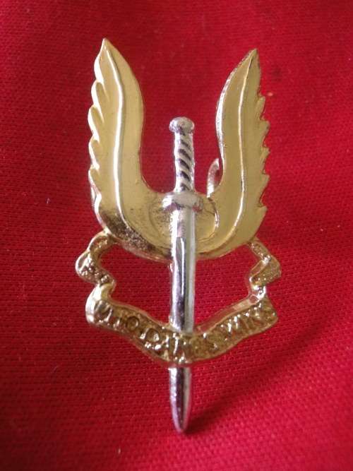 RHODESIA - SAS   OR'S BI COLOURED  ANODISED BERET BADGE      (7620)