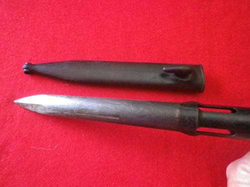 SADF - R1 BAYONET + NYLON SCABBARD - HAS UNION STAMP + SERIAL NUMBER     (4683)