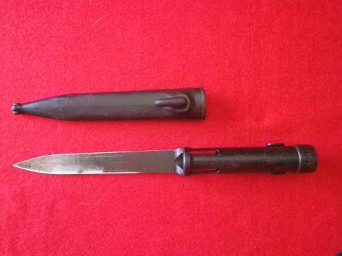 SADF - R1 BAYONET + NYLON SCABBARD - HAS UNION STAMP + SERIAL NUMBER     (4683)