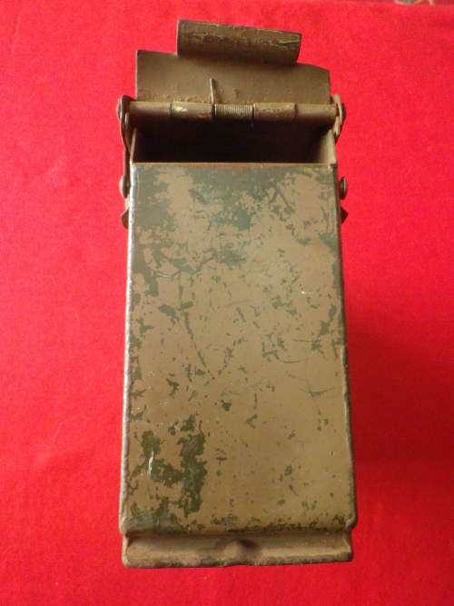 SADF - ARMOURED VEHICLE 7.62mm    AMMO BOX    (4721)
