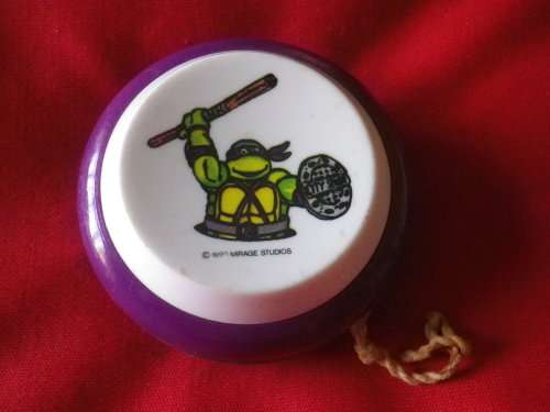 NINJA TURTLE YOYO + STRING - 1990 MIRAGE STUDIOS         (2684)
